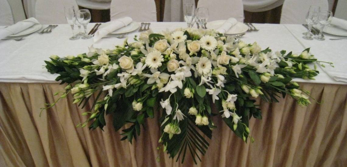 свадебное украшение цветами