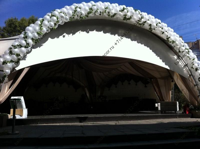 Заказать оформление шатра на свадьбу тканью, шарами, цветами - агентство BallDecor в Москве
