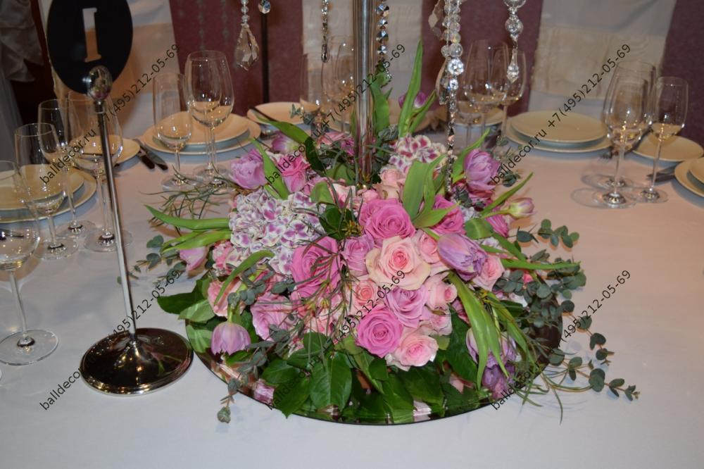 украсить цветами свадебные столы