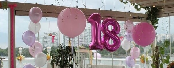 Розовая цифра 18
