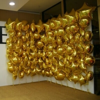 Шарики для фотозоны из золотых фольгированных шаров