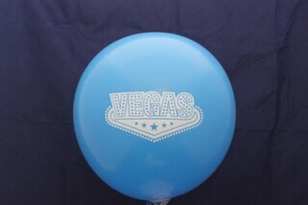надувной шар с логотипом